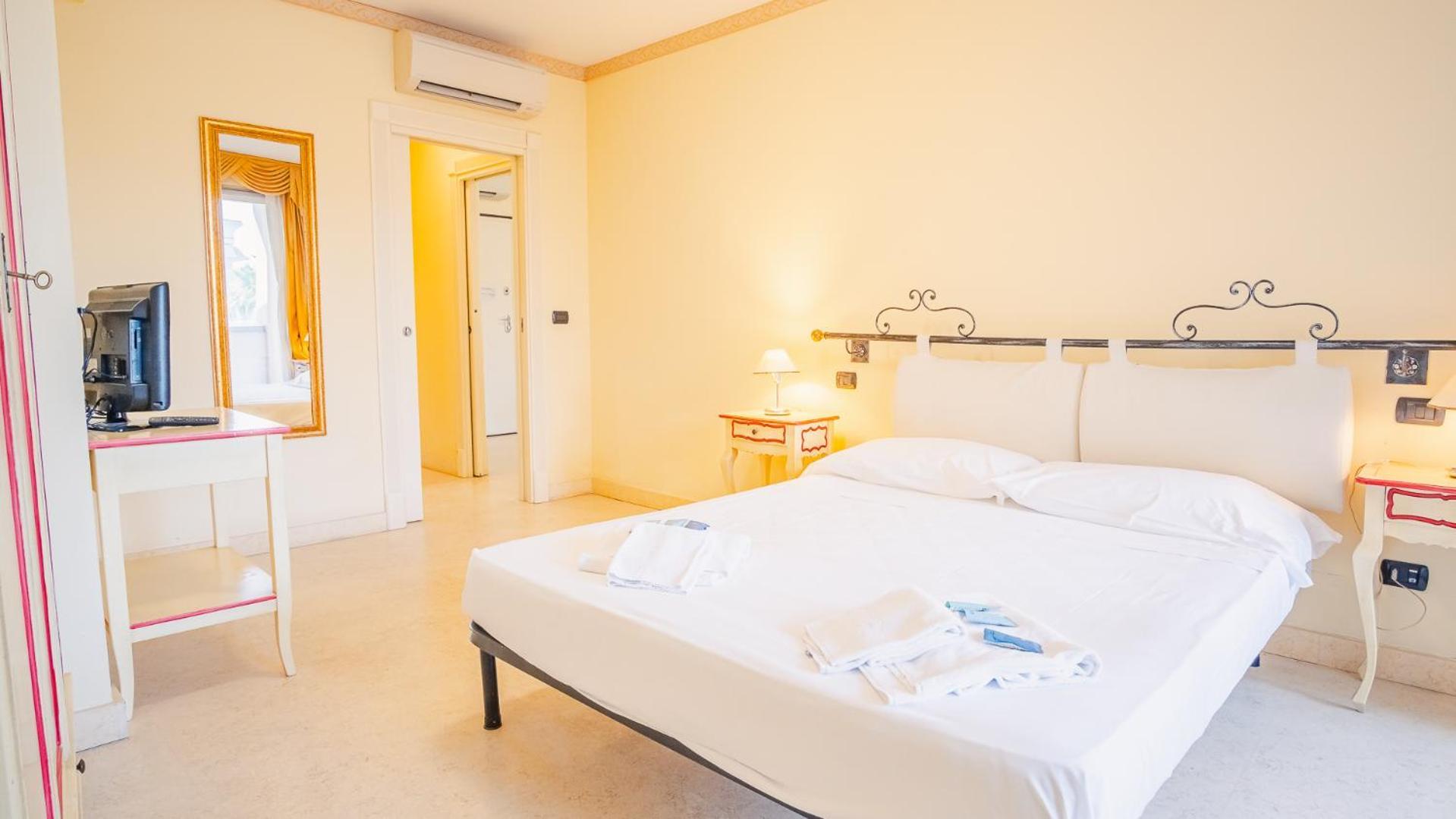 Relais Du Lac Village - Italian Homing Desenzano del Garda Esterno foto